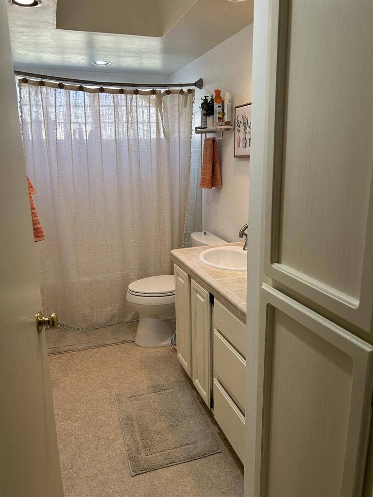 Immediate Room Rental/Lynnwood
