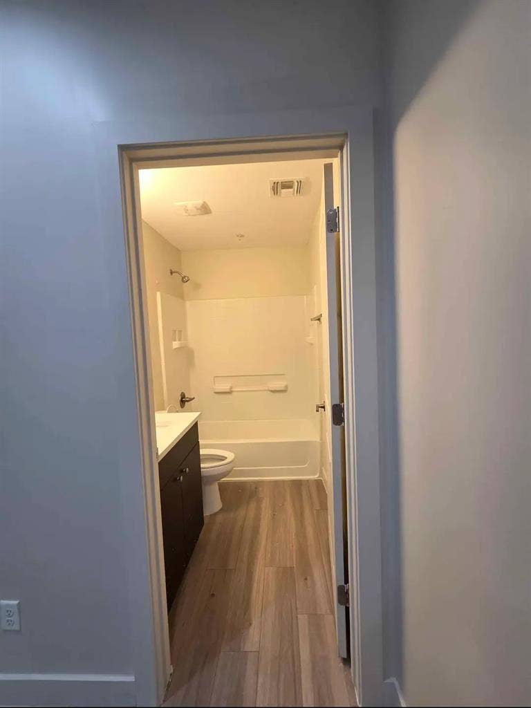 Room for Rent- Private Bathoom