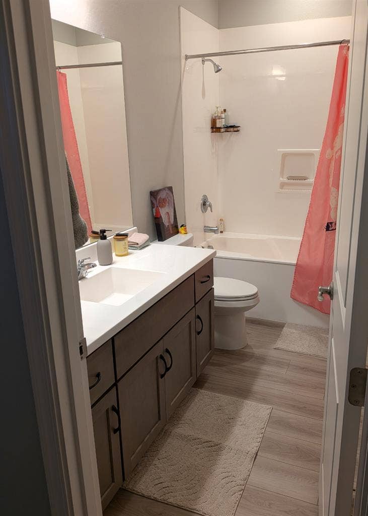 Room w Private Bath in Gilbert