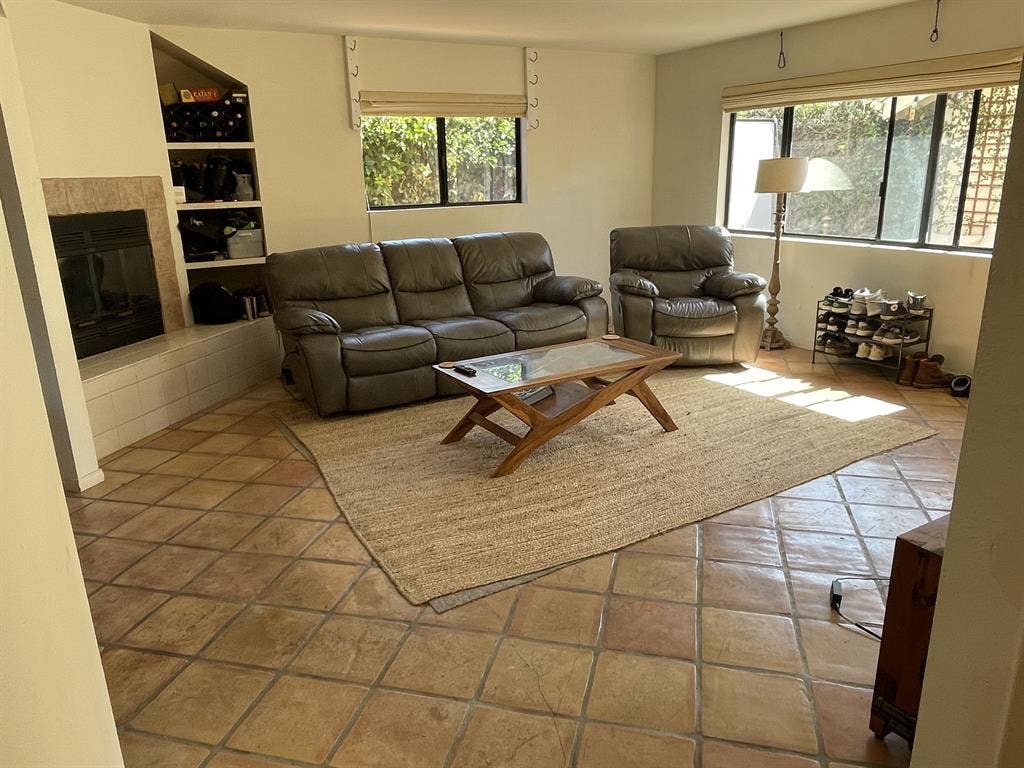 1 Bedroom & Private Bathroom