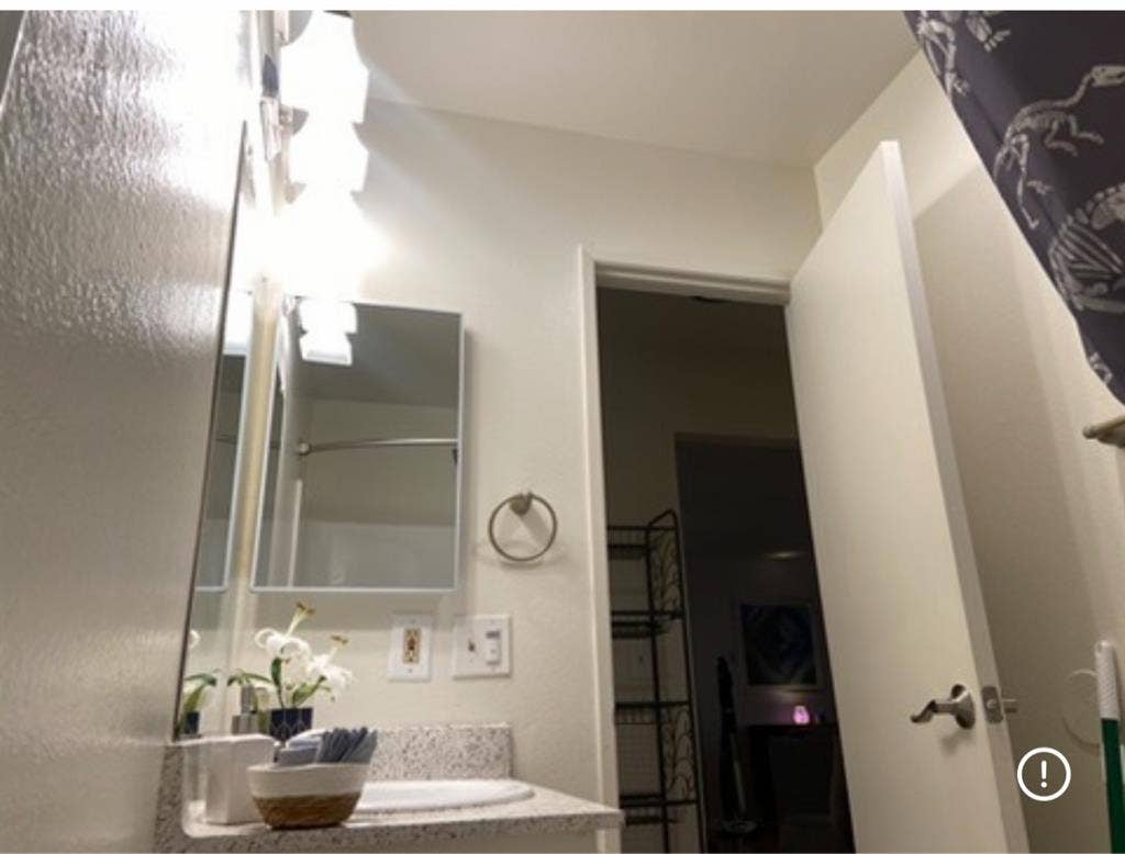 Private 1 Master/ 1 Bath