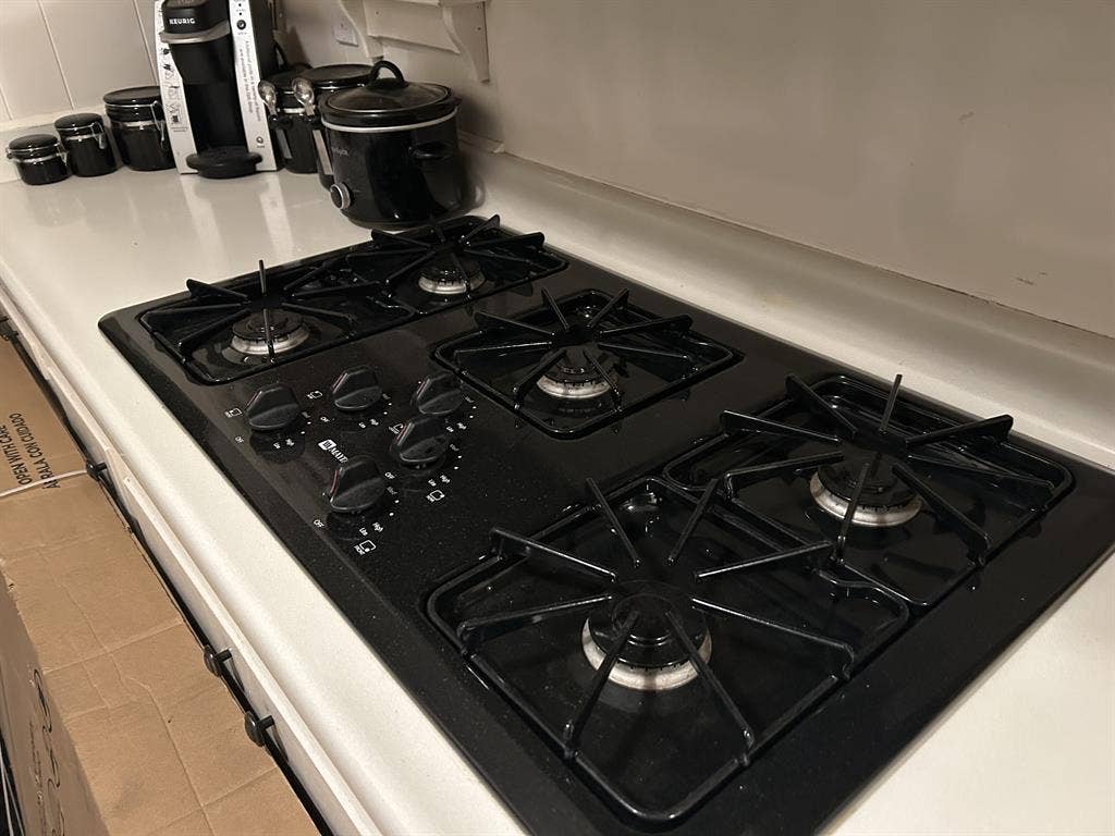 Private room bath and parking $1000