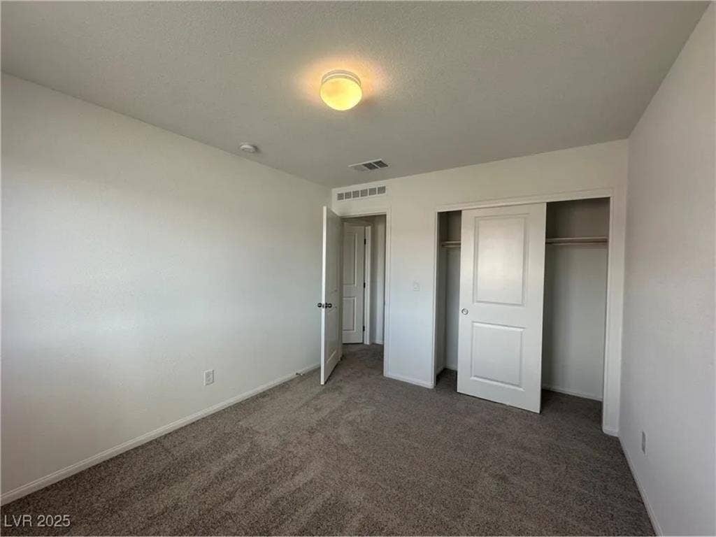 Renting room with shared bathroom