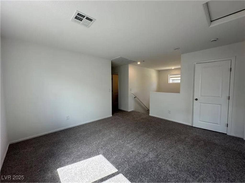 Renting room with shared bathroom