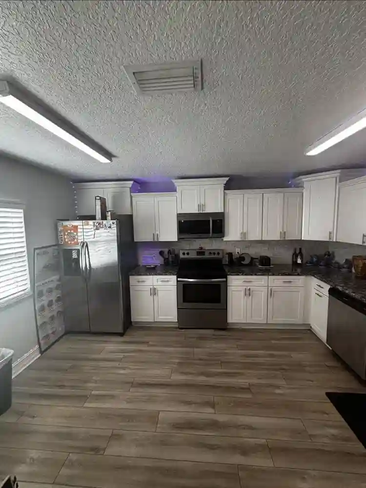 1br/1bth available for July 1st