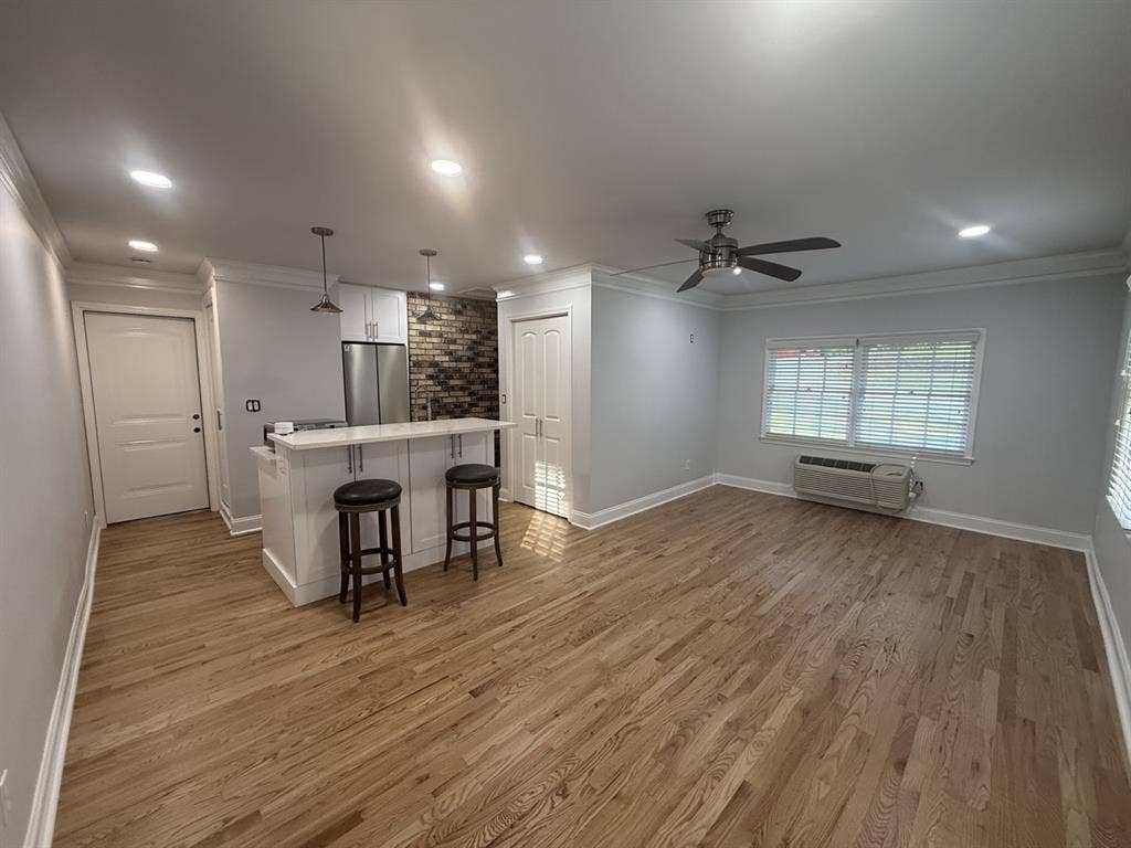 Private Studio near Marietta Square