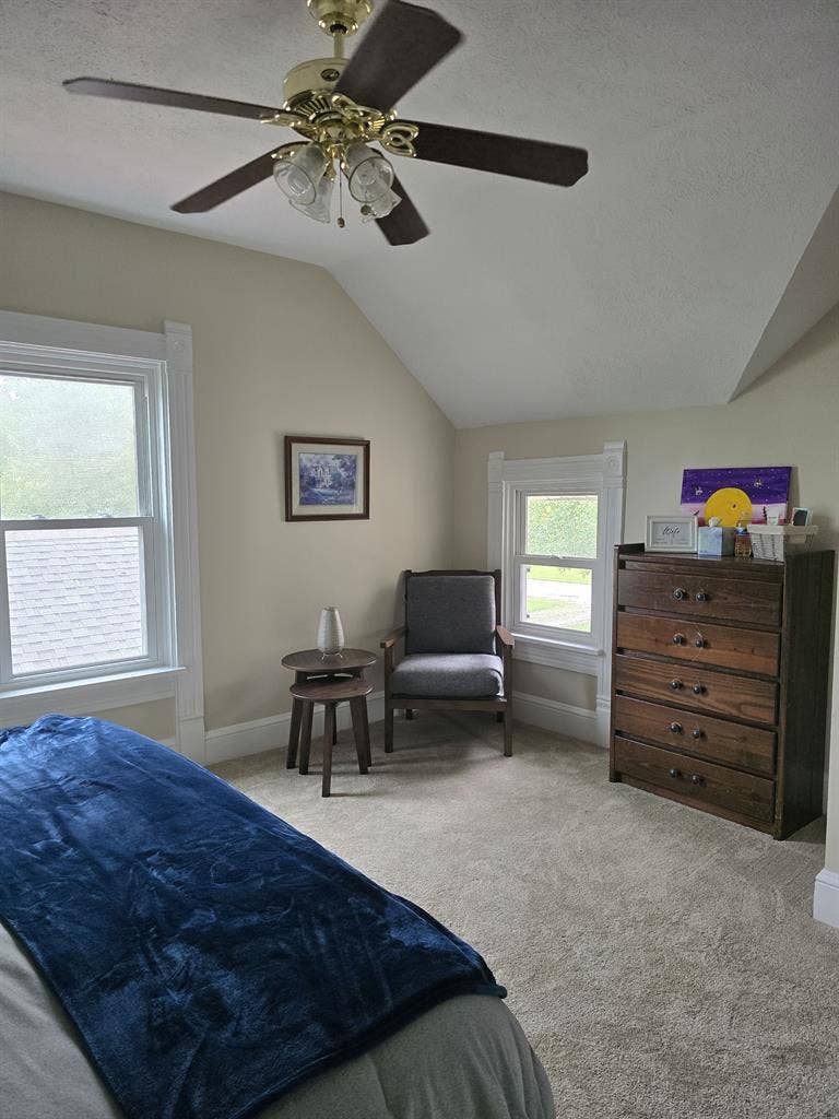 Private upstairs bed and bath