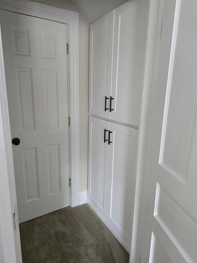 Private upstairs bed and bath