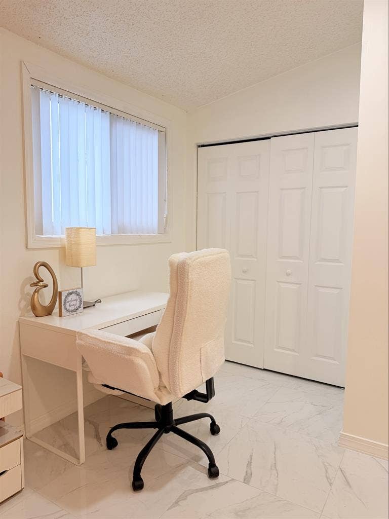 PRIVATE LUXURY STUDIO IN KENDALL