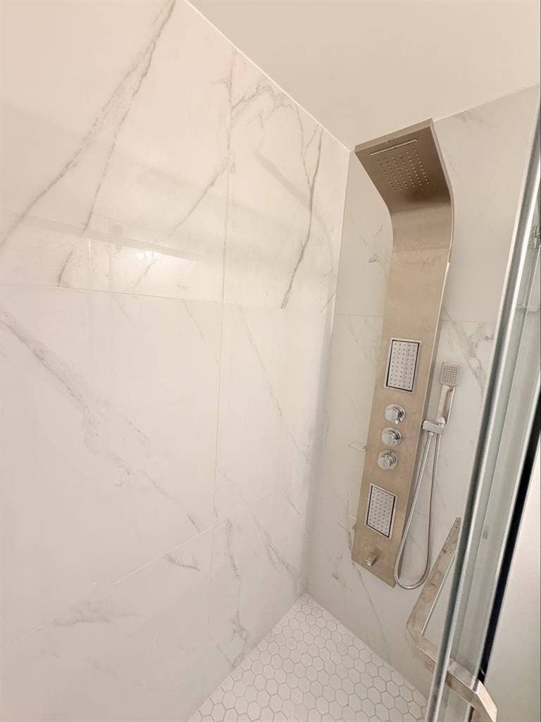 PRIVATE LUXURY STUDIO IN KENDALL