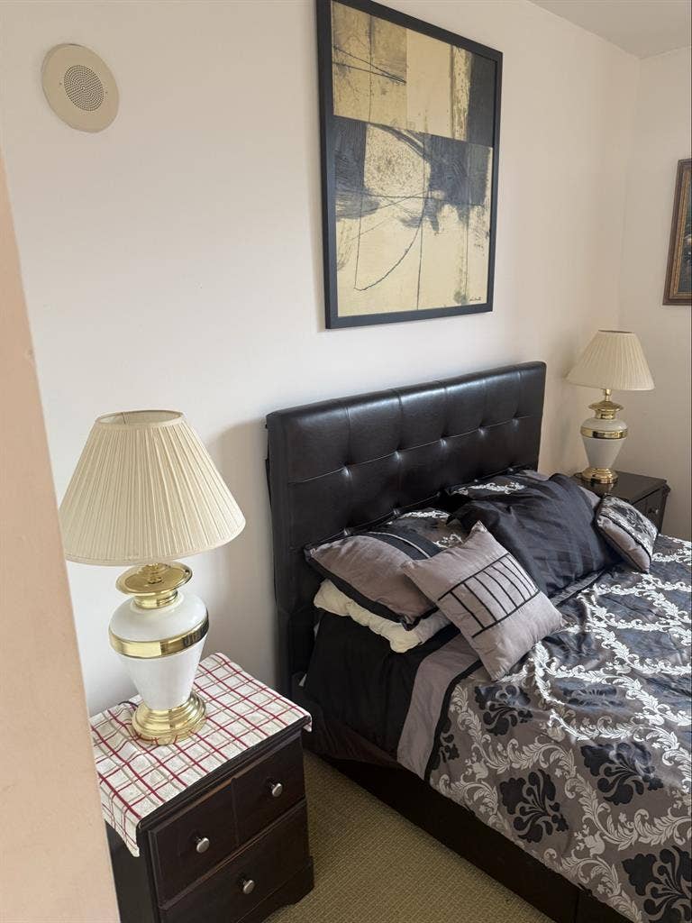 Need roommate!!!!!