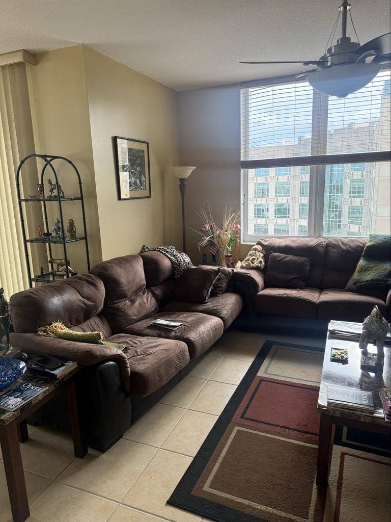 Need roommate!!!!!