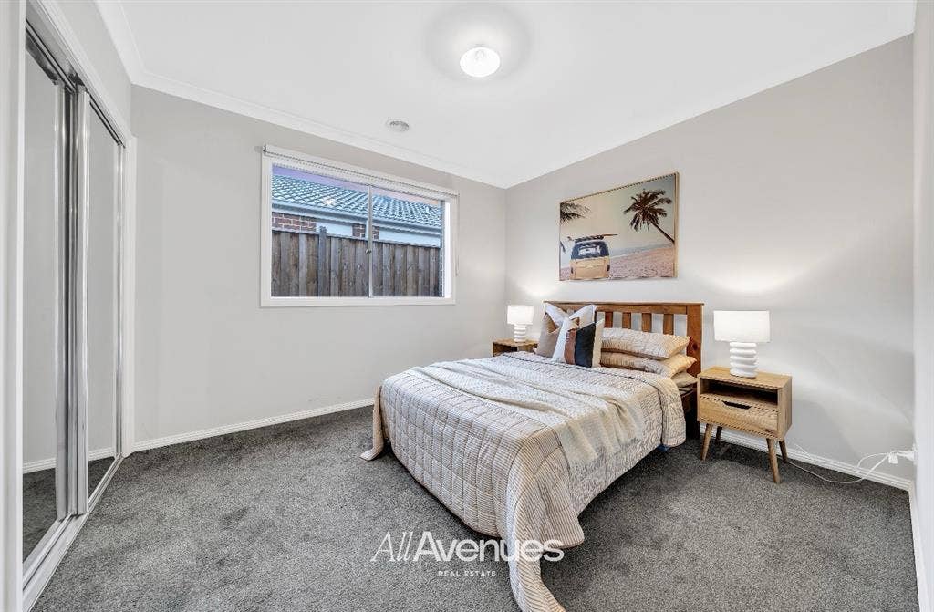 Cozy Room available-Cranbourne east
