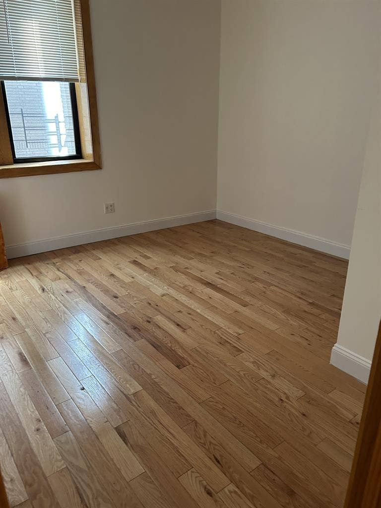 Roommate Replacement Wanted