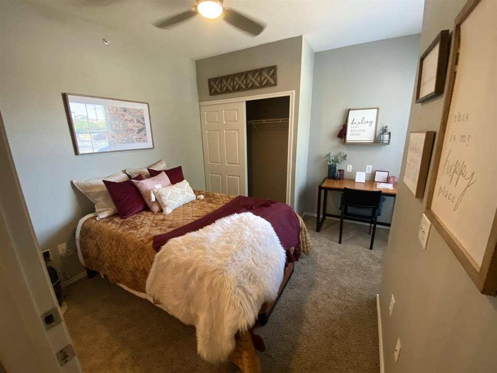 2x2 Apartment in Denton Sublet