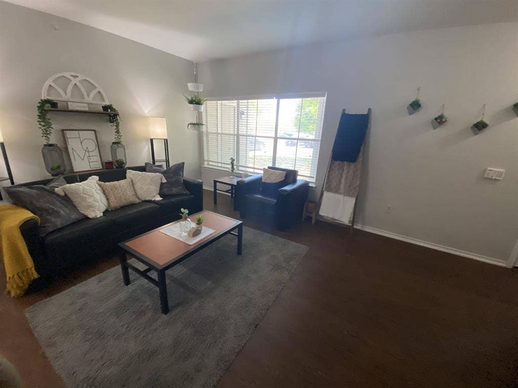 2x2 Apartment in Denton Sublet