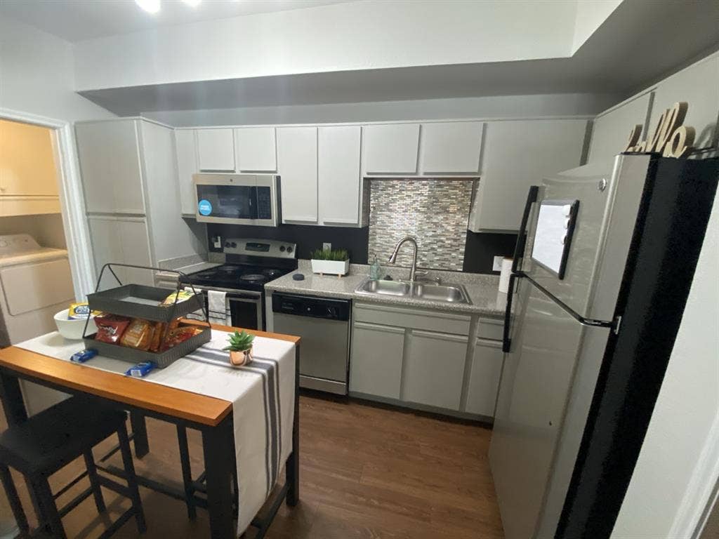 2x2 Apartment in Denton Sublet