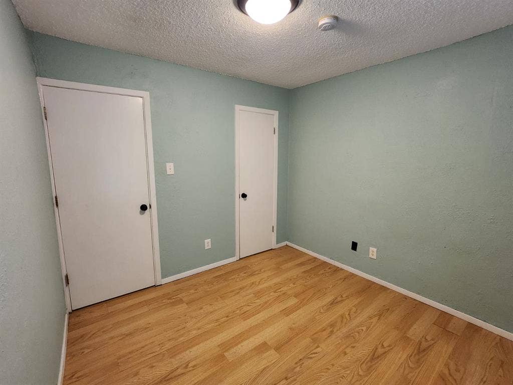 Small room for rent in South Austin