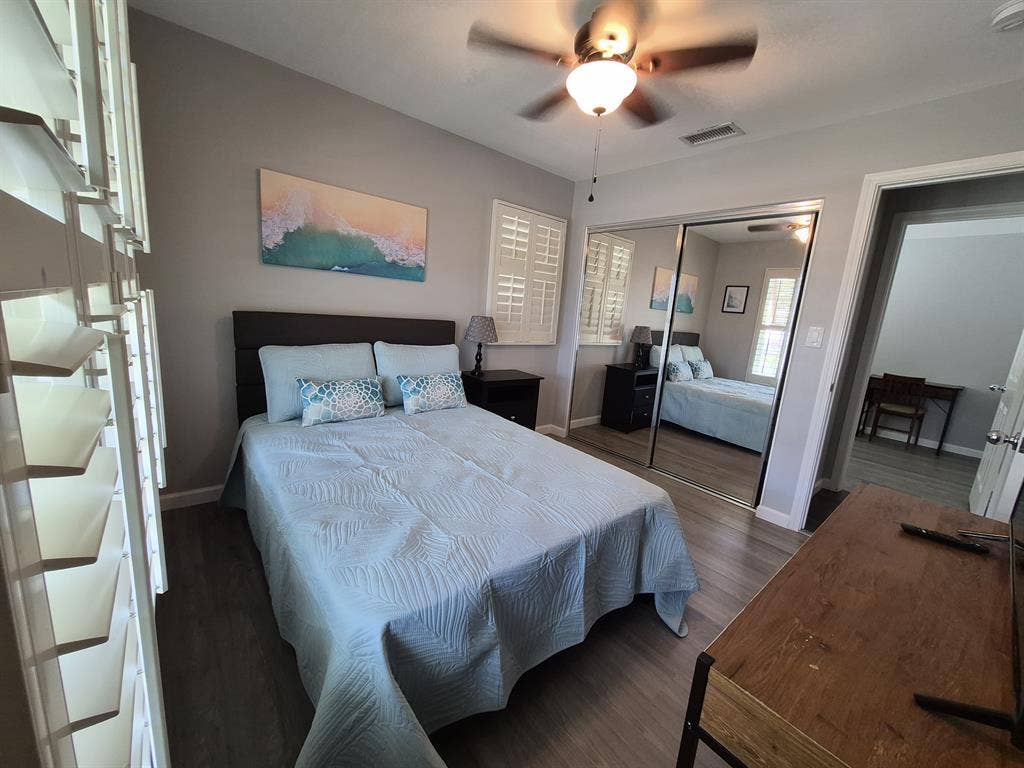 1 Bedroom with Private Bath