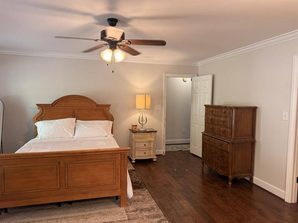 Master Suite - Utilities Included