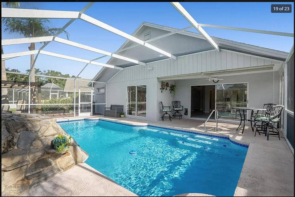 Looking for Roommate