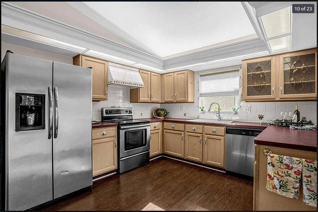 Looking for Roommate