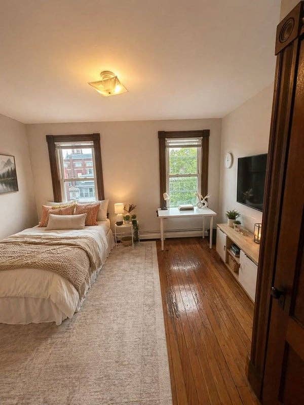 PRIVATE FURNISHED ROOM FOR RENT