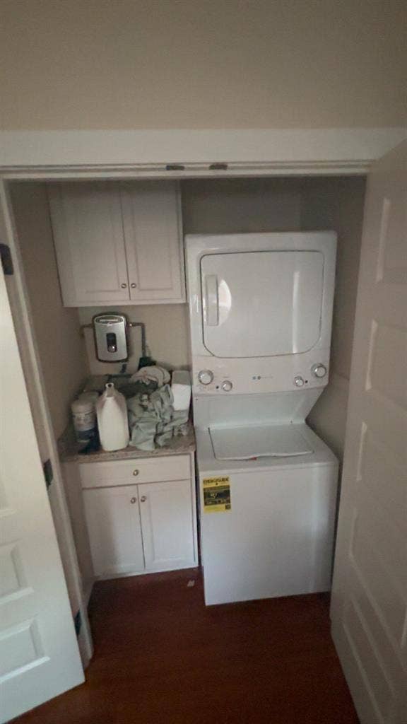 Sublet-Full time lease!