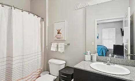 Private Bedroom/Bathroom in 2b unit