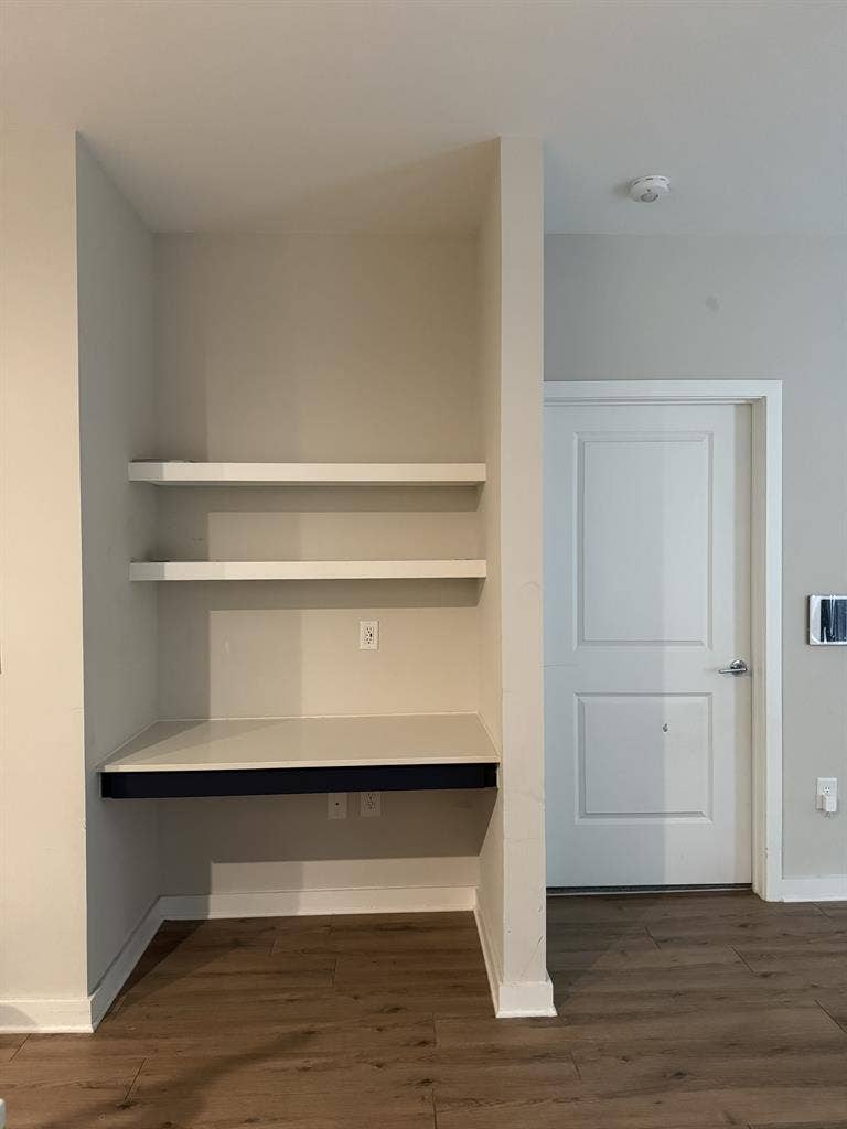 2 bed 2 bath,prime location