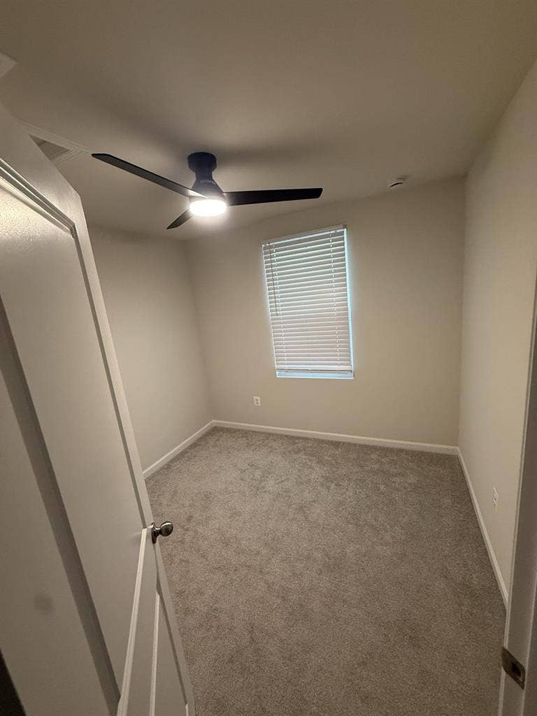 Private room for rentt