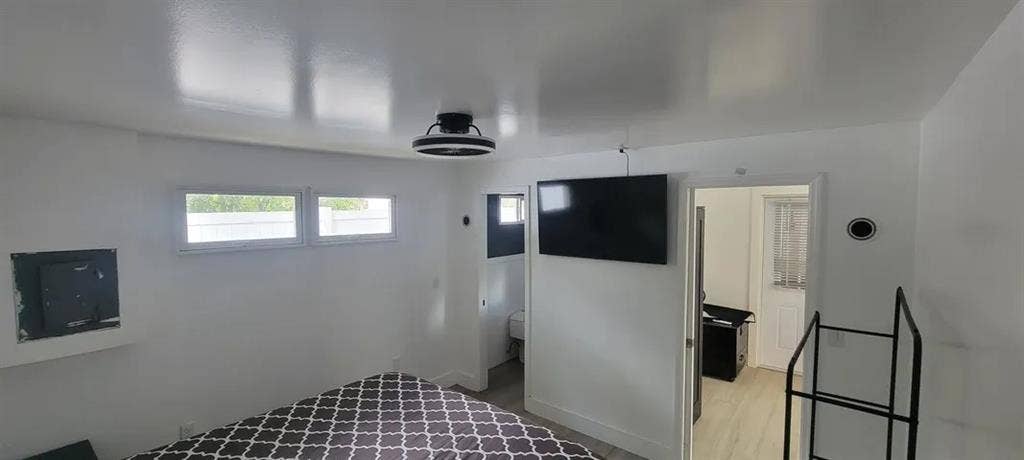 1br/1 bath Lake Howard area