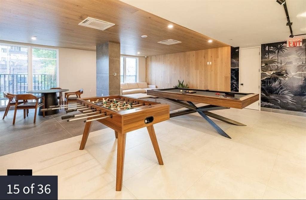 1 bed 1 bath available in a 2B2B!!