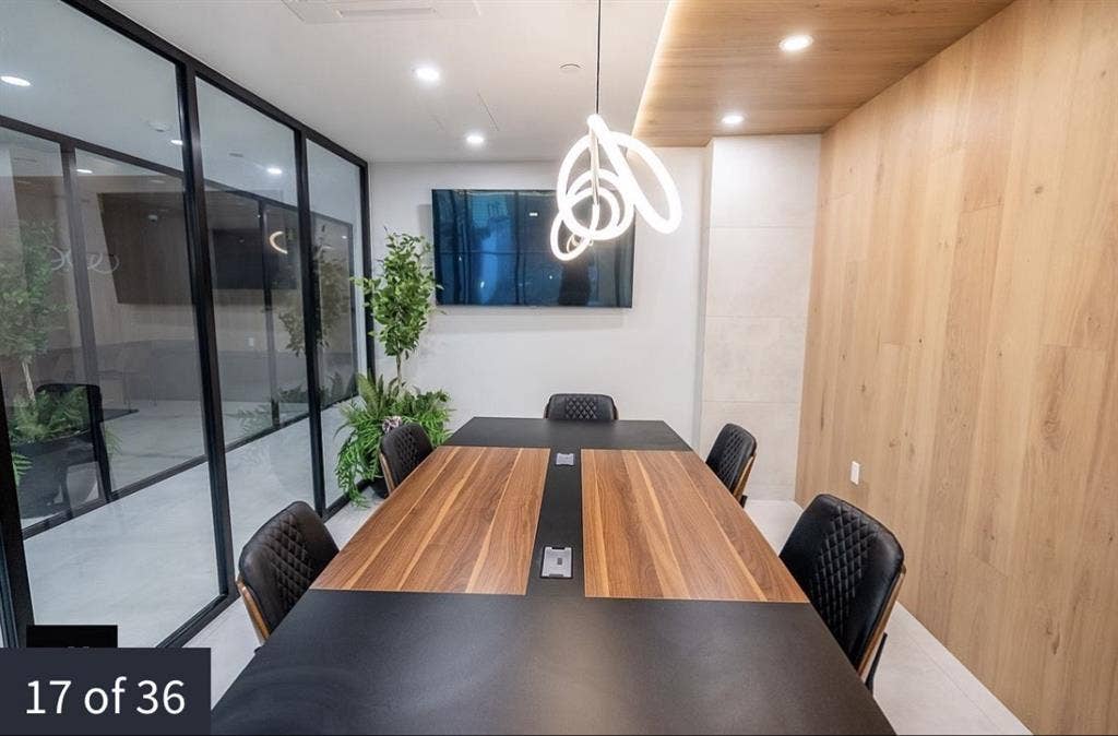 1 bed 1 bath available in a 2B2B!!