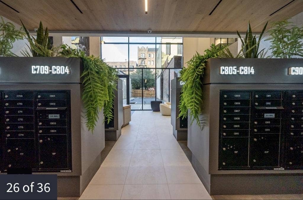 1 bed 1 bath available in a 2B2B!!