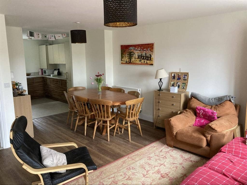 2 double rooms in Huntingdon