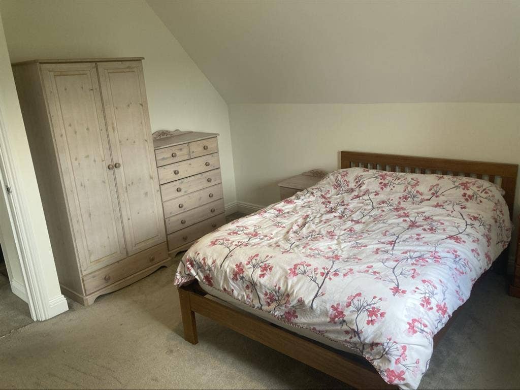 2 double rooms in Huntingdon