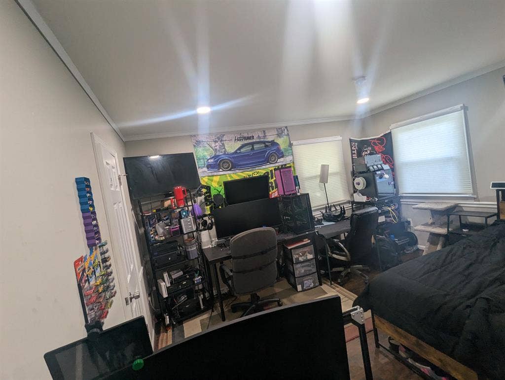 Master Bedroom for Rent!