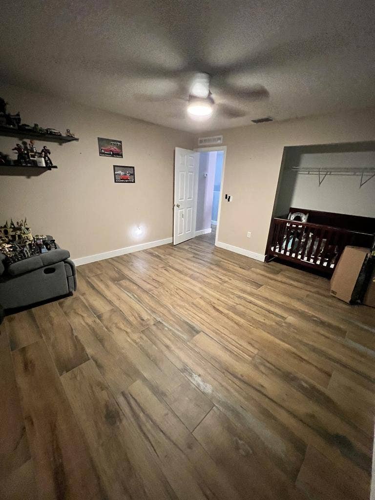 2 Rooms for Rent - Co-Ed living!