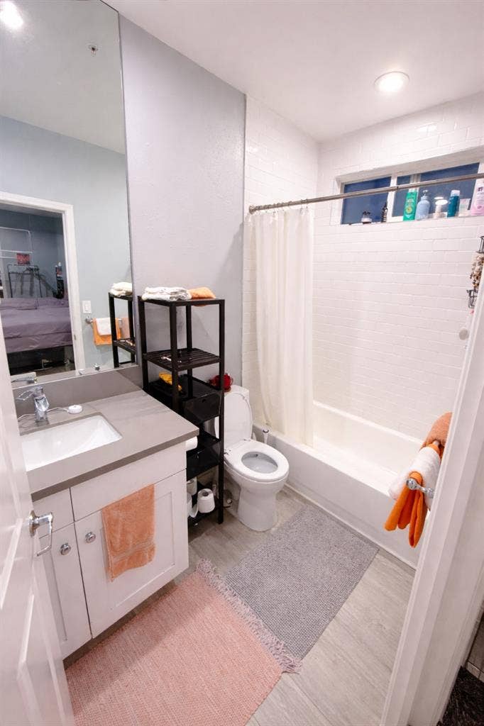 bedroom + Bathroom in Studio City