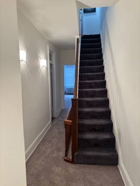 C-Heights/Rooms in Victorian house