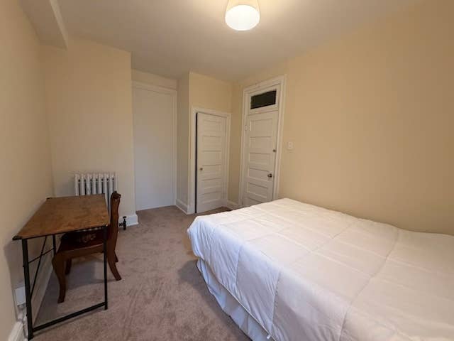 C-Heights/Rooms in Victorian house