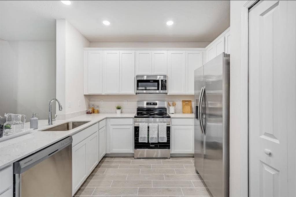 In search of a roommate-townhome