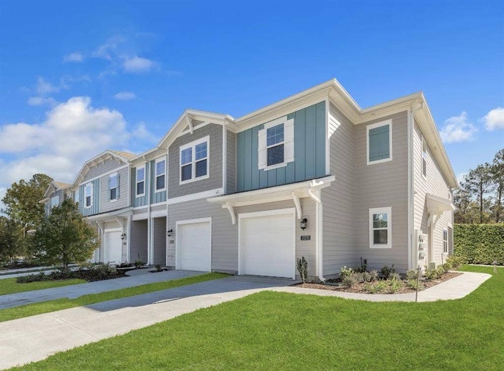 In search of a roommate-townhome