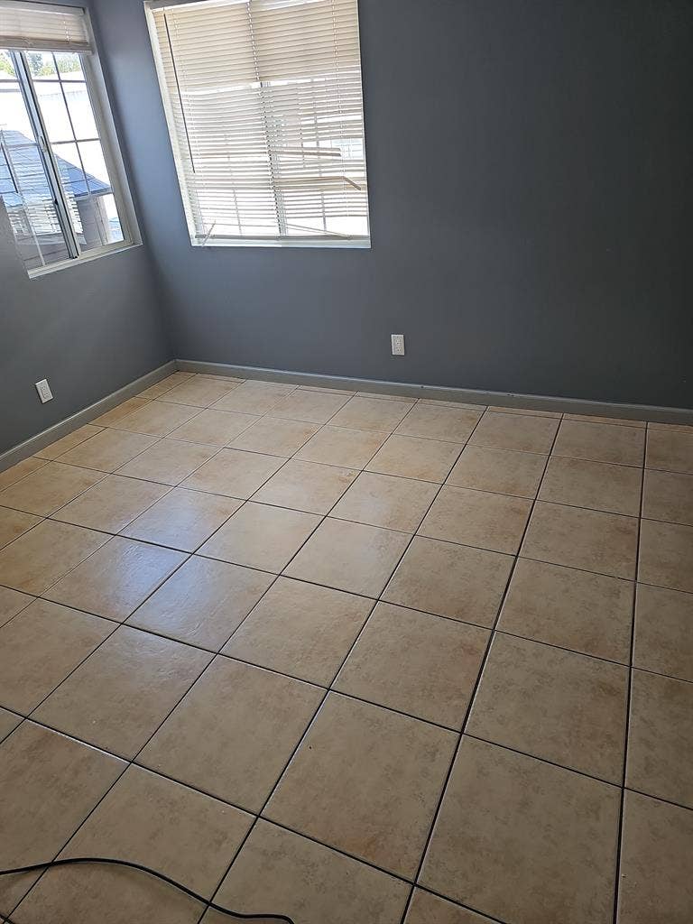 Room for rent in a nice house.