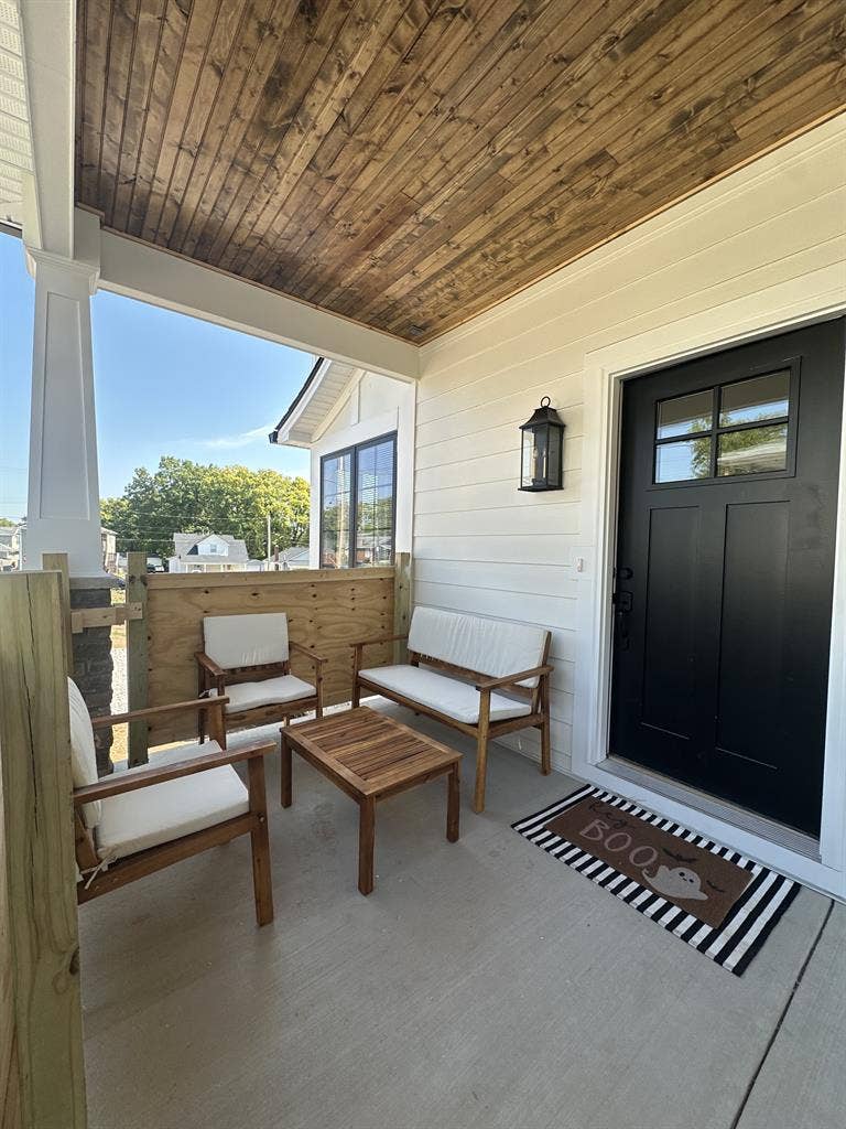 BRAND NEW DUPLEX