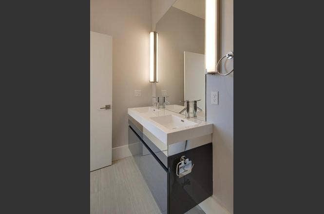 Modern Condo 