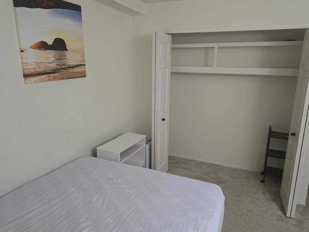 I am renting a Room, comfort, clean