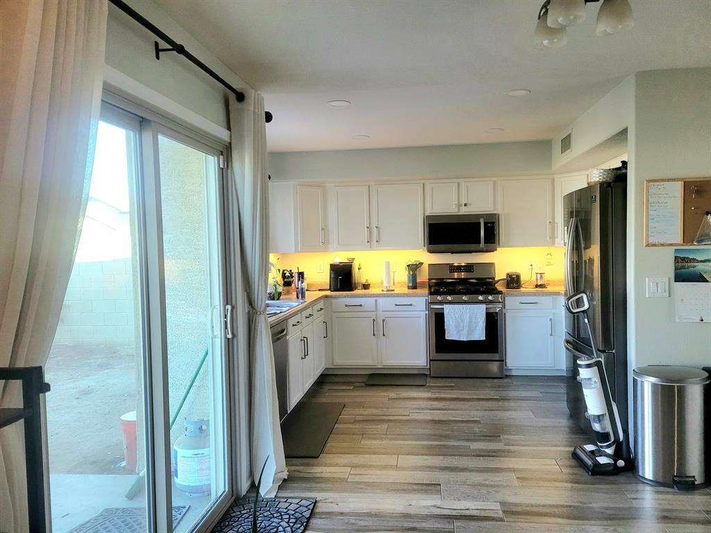 Furnished Room For Rent