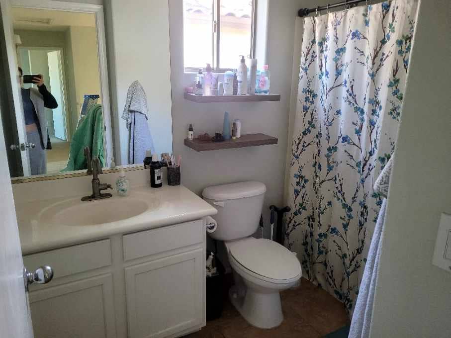 Furnished Room For Rent